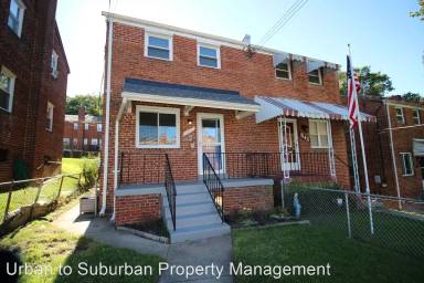 Main picture of 845 Adrian St SE