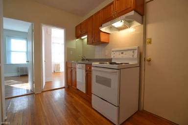 Main picture of 1408 Commonwealth Ave