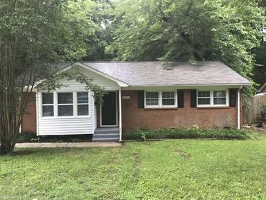 Main picture of 2413 Dora Dr