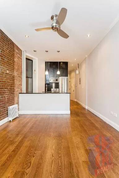 Main picture of 60 Avenue B