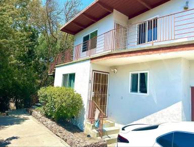 Main picture of 5071 Appian Way