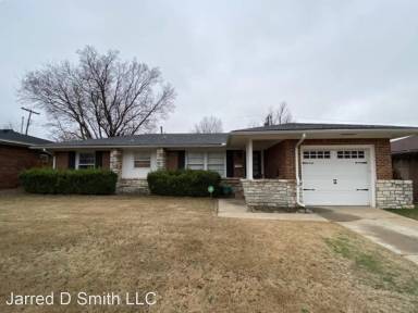 Main picture of 2224 Ashley Dr