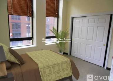 Main picture of 81 Essex St