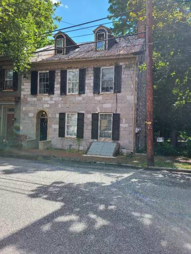 Main picture of 47 N East St
