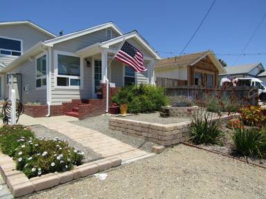 Main picture of 1223 Newport Ave