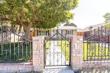 Main picture of 1706 Las Vegas St