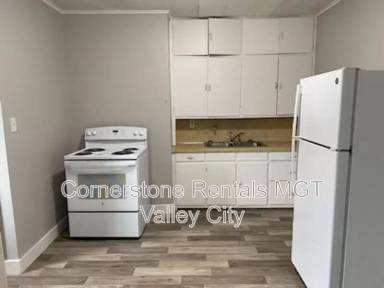 Main picture of 208 5th Ave SW