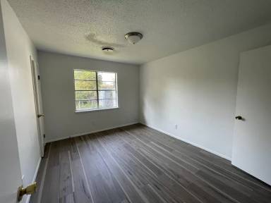 Main picture of 102 Butler Ave