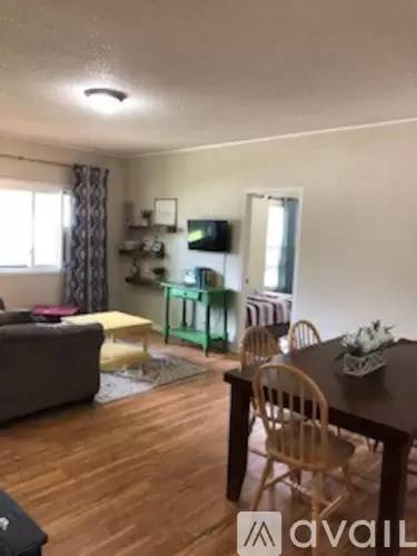 Main picture of 526 S 225 W