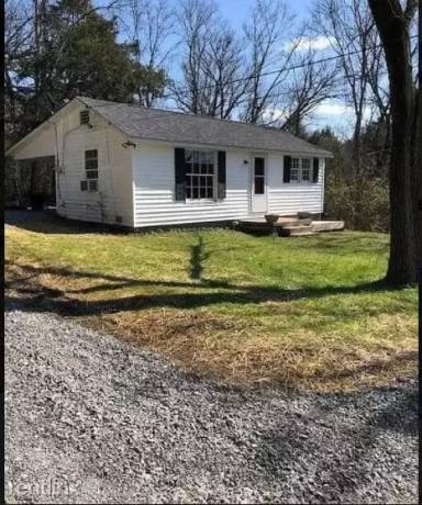 Main picture of 7548 Sawyer Brown Rd