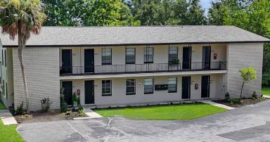Main picture of 2633 SW 33rd Ave
