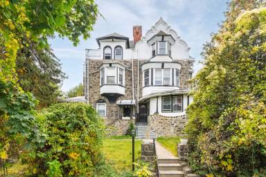 Main picture of 814 N 63rd St