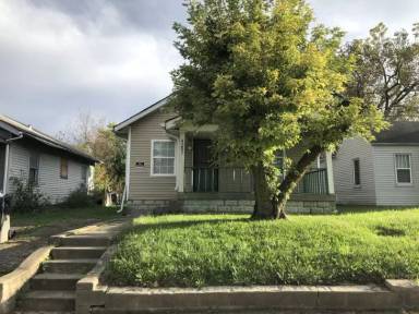 Main picture of 4205 E 30th St