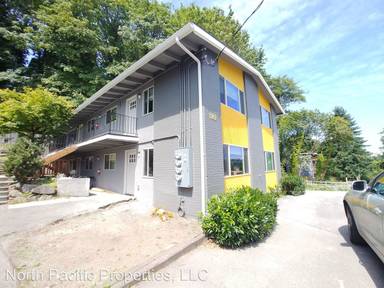 Main picture of 1775 17th Ave S