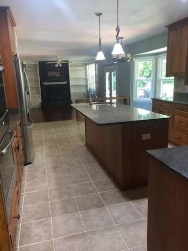 Main picture of 4820 South Ln