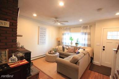 Main picture of 429 E 6th St