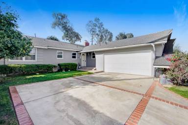 Main picture of 4122 Paseo de las Tortugas
