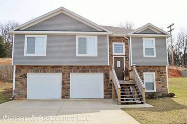 Main picture of 16136 Heavens Gate Ln