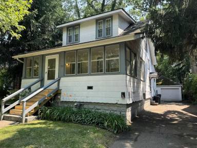Main picture of 265 W Breckenridge St