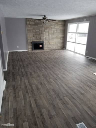 Main picture of 3117 W Stradling Dr