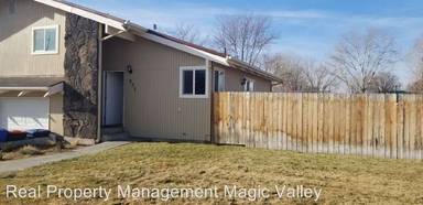 Main picture of 937 Blake St N