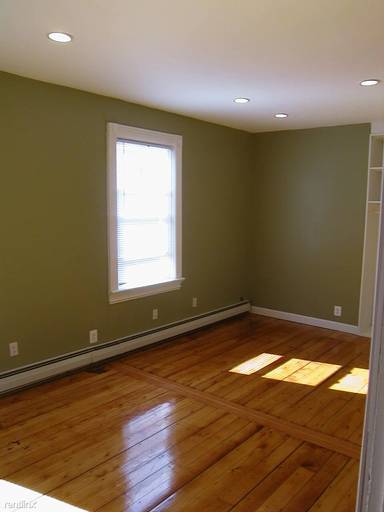Main picture of 50 E Transit St