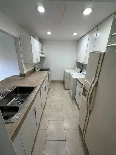 Main picture of 2763 NW 196th St