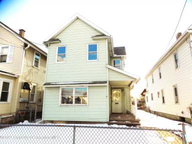 Main picture of 404 Dean St