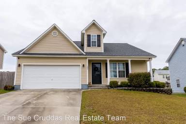 Main picture of 303 Mulberry Ln