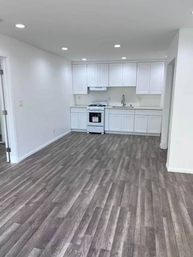 Main picture of 2458 Chestnut Ave