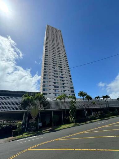 Main picture of Pearlridge Square Condominium
