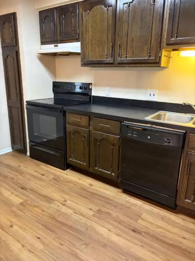 Main picture of 41718 Bedford Dr