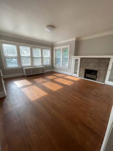 Main picture of 6945 S Calumet Ave