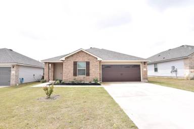 Main picture of 8419 Brahma Plains Rd
