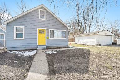 Main picture of 7256 Prospect Ave