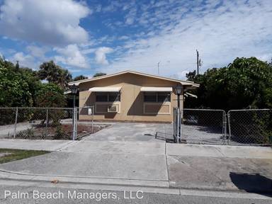 Main picture of 1068 W 6th St
