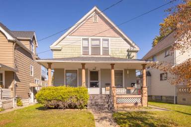 Main picture of 4120 Trowbridge Ave