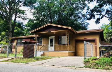 Main picture of 2706 Palafox St