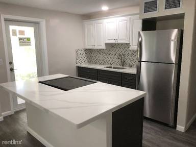 Main picture of 533 S 63rd Ave