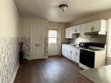 Main picture of 1027 Jackson St