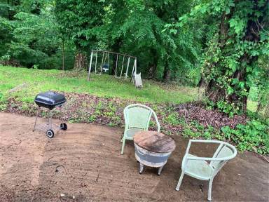 Main picture of 44 Edgemoor Dr