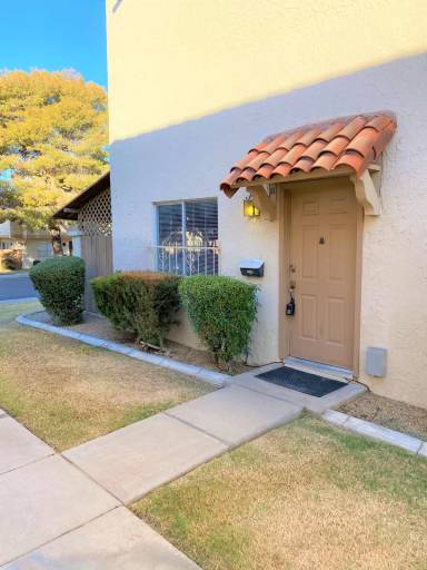 Main picture of 8805 N 12th Pl