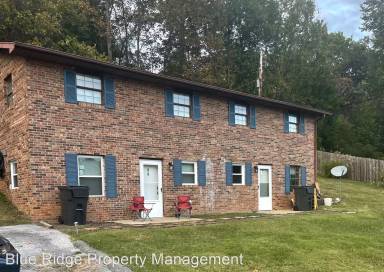Main picture of 241 Parker St