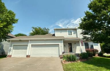 Main picture of 4413 S 176th Ave