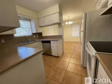 Main picture of 111 Greenway Ln