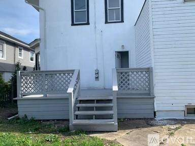 Main picture of 15 E Fulton St
