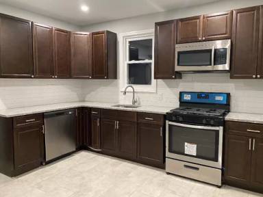 Main picture of 1017 Stuyvesant Ave