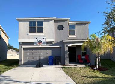 Main picture of 10118 Golden Wonder Ln