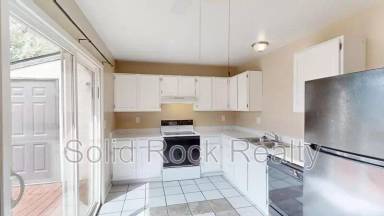 Main picture of 2815 King St