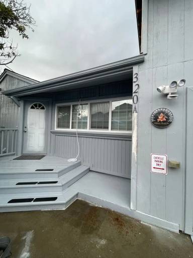 Main picture of 320 Star St